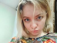 cam girl masturbating with vibrator LinkaMalinka