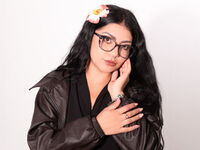 beautiful webcam girl LunaBlur