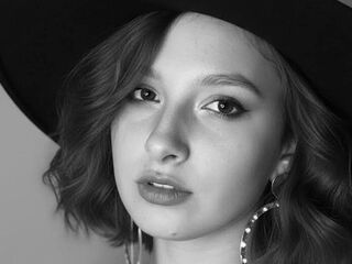 nude cam photo LylianRose