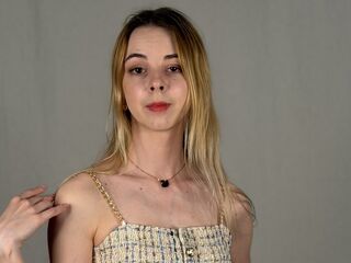 cam girl showing tits MarieWard