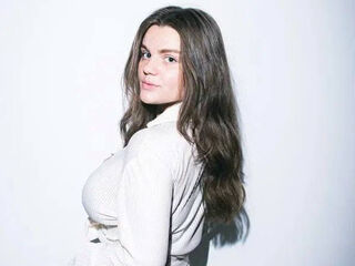 fingering camslut MelaniMell