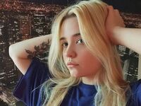 live-chat MonnieMoniz