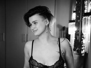 girl showing pussy PeachBev