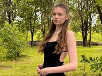 camwhore masturbating with sextoy PerryDiotte