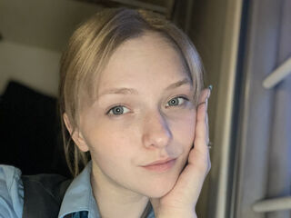topless webcam girl PiaFykes