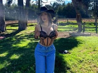 chatroom cam RubyRossey