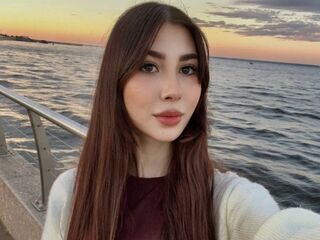 adult chat SadeLazcano