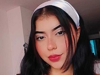 girl fingering pussy SalomeKio