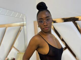 adultcam picture SelenaHadid