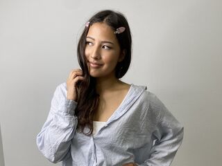hot webcam slut SuzannHedtke
