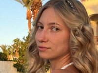 cam girl chatroom TainaTatge