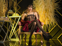 camgirl playing with vibrator TanyaFerreri