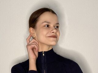 naked camgirl masturbating with vibrator TashinaEndresen