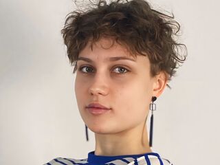 webcamgirl TheolaTunison