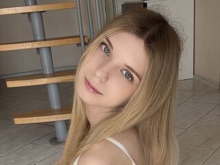 naked girl with webcam masturbating ThoraBeskom