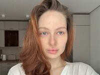 camwhore masturbating with vibrator VelmiraFlux