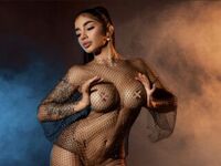 camslut showing pussy VictoriaBello
